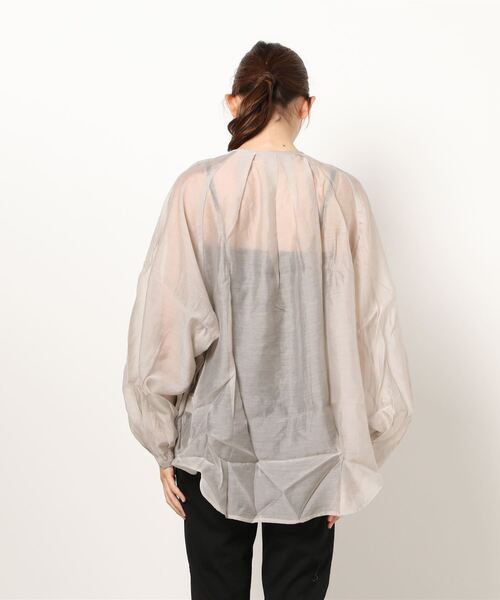 179/WG（イチナナキュウダブルジー）の「【WEB限定】ノーカラーシアーシャツ（シャツ/ブラウス・レディース・ライトグレー/パープル/ピンク・MEDIUM）」の8枚目の写真