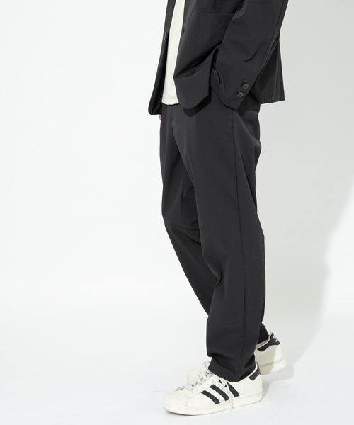 ITEMS URBANRESEARCH（アイテムズ アーバンリサーチ）の「マルチファンクション ストレッチイージーパンツ（その他パンツ・メンズ・ブラック/グレー/カーキ・LARGE/MEDIUM）」の4枚目の写真