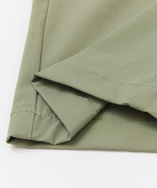 ITEMS URBANRESEARCH（アイテムズ アーバンリサーチ）の「マルチファンクション ストレッチイージーパンツ（その他パンツ・メンズ・ブラック/グレー/カーキ・LARGE/MEDIUM）」の21枚目の写真