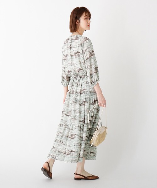 AG by aquagirl（エージーバイアクアガール）の「◆デジタルティアードワンピース（ワンピース・レディース・ライトグリーン系/ピンク系5・36/38）」の4枚目の写真