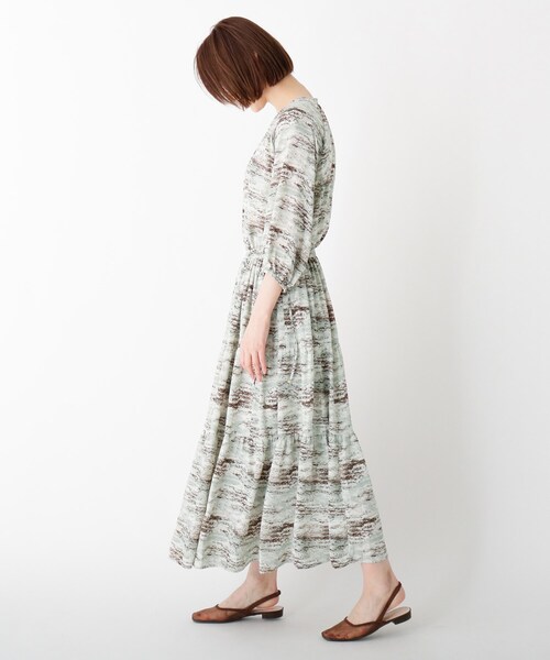 AG by aquagirl（エージーバイアクアガール）の「◆デジタルティアードワンピース（ワンピース・レディース・ライトグリーン系/ピンク系5・36/38）」の3枚目の写真