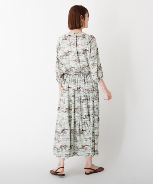 AG by aquagirl（エージーバイアクアガール）の「◆デジタルティアードワンピース（ワンピース・レディース・ライトグリーン系/ピンク系5・36/38）」の17枚目の写真