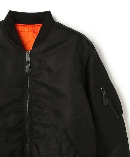 AVIREX(アヴィレックス)の「AVIREX/アヴィレックス/MA-1 COMMERCIAL(コマーシャル)(MA-1・メンズ・ブラック/セージグリーン・MEDIUM/LARGE/X-LARGE/XX-LARGE)」の2枚目の写真