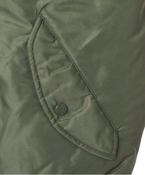 AVIREX(アヴィレックス)の「AVIREX/アヴィレックス/MA-1 COMMERCIAL(コマーシャル)(MA-1・メンズ・ブラック/セージグリーン・MEDIUM/LARGE/X-LARGE/XX-LARGE)」の8枚目の写真