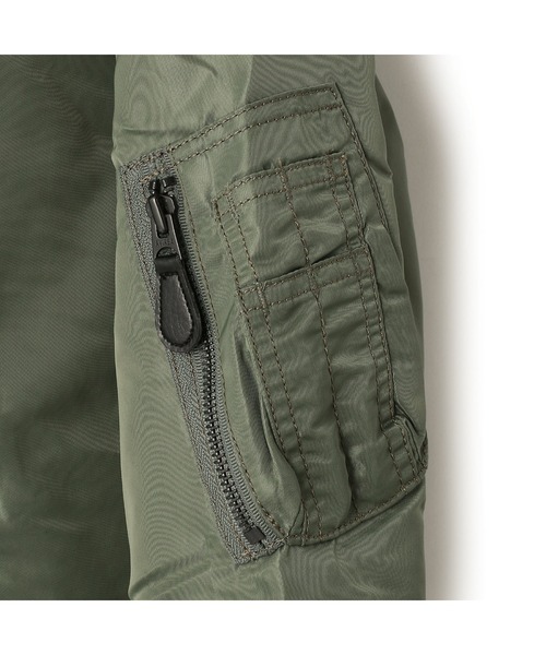 AVIREX(アヴィレックス)の「AVIREX/アヴィレックス/MA-1 COMMERCIAL(コマーシャル)(MA-1・メンズ・ブラック/セージグリーン・MEDIUM/LARGE/X-LARGE/XX-LARGE)」の9枚目の写真