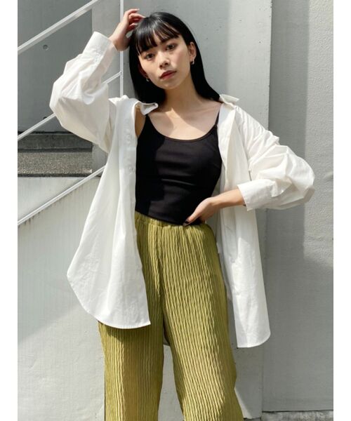 EVRIS（エヴリス）の「バックオープンギャザーシャツ（シャツ/ブラウス・レディース・ホワイト/ブラック/ブルー・FREE）」の18枚目の写真