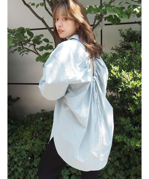 新品未使用品ELIN/エリン バックオープンシャツ ブラック ✨新品✨】ELIN エリン◎バックオープンシャツ ベージュ サイズ