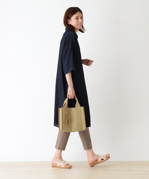 SHOO・LA・RUE（シューラルー）の「◆キャンバステープスクエアタッセル付トート（トートバッグ・レディース・グレー/ブラック/ベージュ・00）」の11枚目の写真