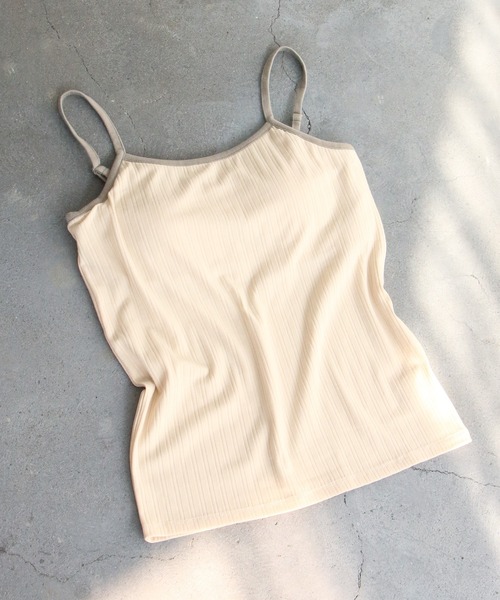 notch.(ノッチ)の「カップ付きランダムテレコキャミ(キャミソール・レディース・オフホワイト/ブラック/オリーブ/ブラウン/ライトベージュ・M)」の4枚目の写真