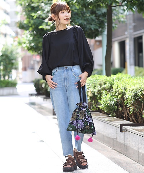 チチカカ（チチカカ）の「フラワーニットトートバッグ（トートバッグ・レディース・ピンク/グリーン・FREE）」の3枚目の写真