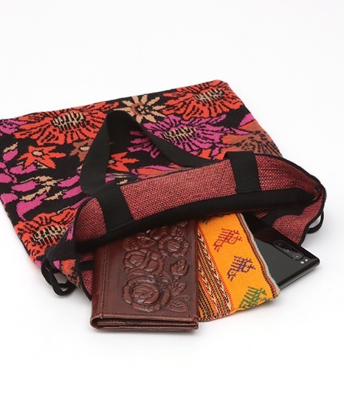 チチカカ（チチカカ）の「フラワーニットトートバッグ（トートバッグ・レディース・ピンク/グリーン・FREE）」の9枚目の写真