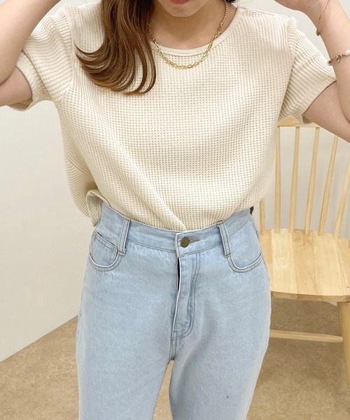 apres jour clair(アプレジュールクレア)の「【apres jour clair】ワッフルねじりトップス【ZOZOTOWN限定アイテム】(Tシャツ/カットソー・レディース・アイボリー/モカ・X-LARGE/フリー)」の4枚目の写真