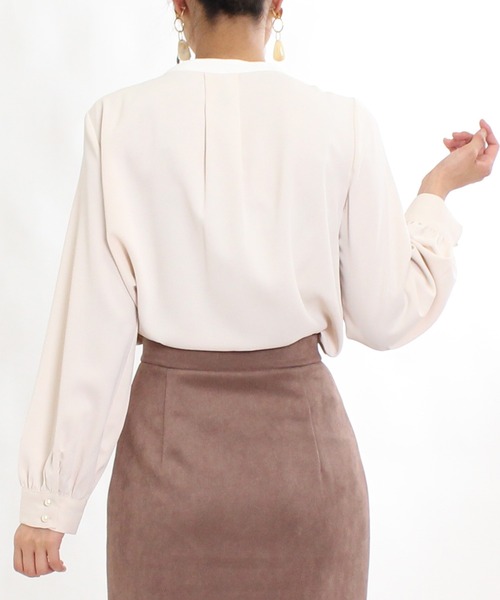 TRUDEA（トルディア）の「バンドカラー配色2WAYブラウス（シャツ/ブラウス・レディース・ホワイト/ベージュ/ブラウン/オレンジ/ピンクベージュ/ミント/ラベンダー/ネイビー・SMALL/MEDIUM/LARGE）」の18枚目の写真