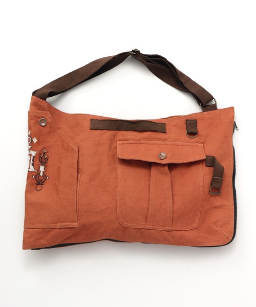 チャイハネ（チャイハネ）の「【チャイハネ】トゥアレグ刺繍バッグ/ベスト 2WAY（ショルダーバッグ・メンズ・ブラック/ナチュラル/キャメル・FREE）」の15枚目の写真