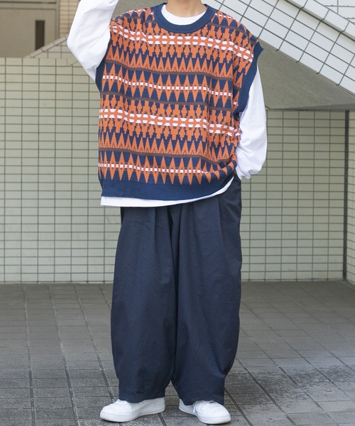 kutir(クティール)の「ジャガードニットベスト(ベスト・メンズ・ボルドー/ネイビー/カーキ・MEDIUM/LARGE)」の13枚目の写真
