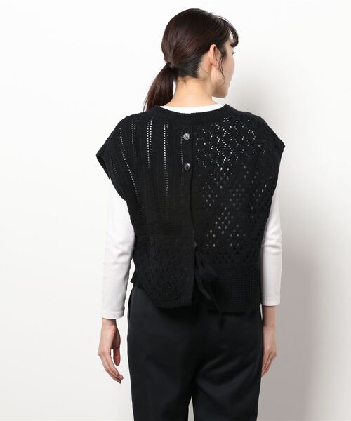 Samansa Mos2(サマンサ モスモス)の「透かし柄パッチワークニットベスト(ベスト・レディース・ブラック/オフホワイト/キャメル・フリ-)」の5枚目の写真