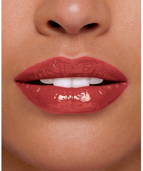 CLARINS（クラランス）の「コンフォート リップオイル インテンス（口紅/リップティント/グロス・レディース・01 intense nude/03 intense raspberry/04 intense rosewood/06 intense fuchsia/07 intense red/08 intense burgundy/【限定色】09 warm rose/【限定色】10 deep camellia・FREE）」の13枚目の写真