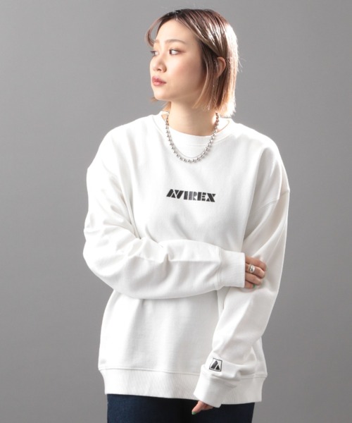 AVIREX（アヴィレックス）の「【SAMRT/スマート】長袖 ロゴ スウェット / LONG SLEEVE LOGO SWET / アヴィレックス / AVIREX（スウェット・レディース・オフホワイト/ライトグレー/ブラック/ホワイト系2/グレー系その他3・MEDIUM/LARGE/X-LARGE/2XL）」の2枚目の写真