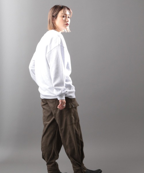 AVIREX（アヴィレックス）の「【SAMRT/スマート】長袖 ロゴ スウェット / LONG SLEEVE LOGO SWET / アヴィレックス / AVIREX（スウェット・レディース・オフホワイト/ライトグレー/ブラック/ホワイト系2/グレー系その他3・MEDIUM/LARGE/X-LARGE/2XL）」の9枚目の写真