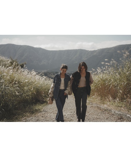 esutoreja（エストレジャ）の「シンプルオーバーデニムジャケット（デニムジャケット・レディース・ブラック/ブルー・FREE）」の15枚目の写真