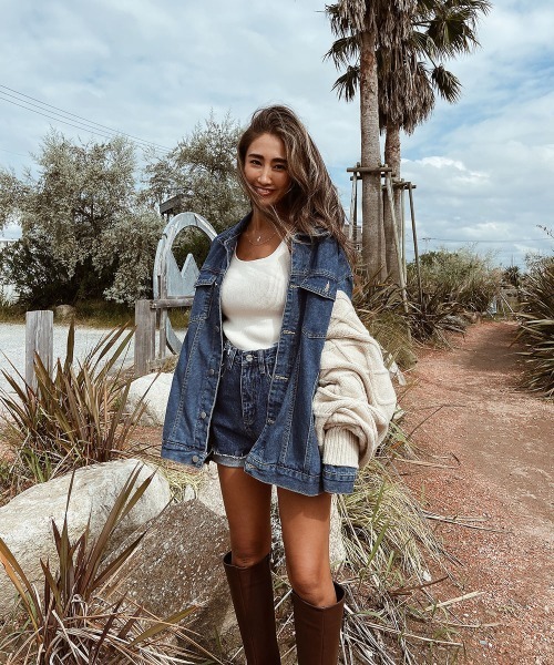 esutoreja（エストレジャ）の「シンプルオーバーデニムジャケット（デニムジャケット・レディース・ブラック/ブルー・FREE）」の17枚目の写真