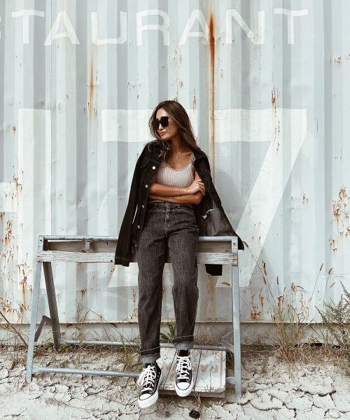 esutoreja（エストレジャ）の「シンプルオーバーデニムジャケット（デニムジャケット・レディース・ブラック/ブルー・FREE）」の19枚目の写真