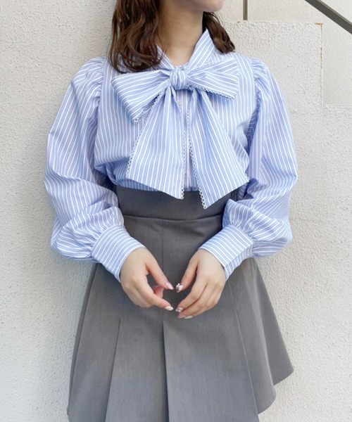 one after another NICE CLAUP（ワンアフターアナザーナイスクラップ）の「ボウタイピコレースブラウス（シャツ/ブラウス・レディース・オフホワイト/ブラック/グレー系その他/ブルー系その他・FREE）」の4枚目の写真