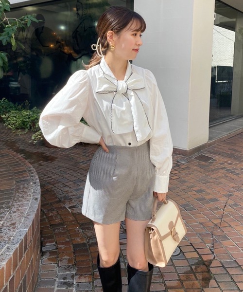 one after another NICE CLAUP（ワンアフターアナザーナイスクラップ）の「ボウタイピコレースブラウス（シャツ/ブラウス・レディース・オフホワイト/ブラック/グレー系その他/ブルー系その他・FREE）」の13枚目の写真