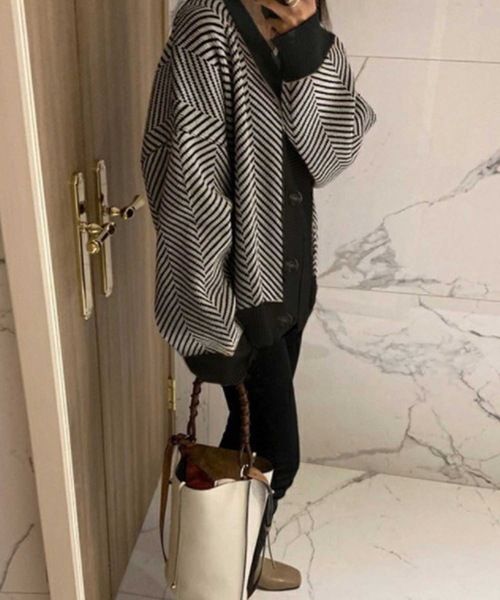 LUGG NAGG（ラグナグ）の「ヘリンボーンジャガード柄カーディガン（カーディガン/ボレロ・レディース・ブラック/ベージュ/ブラック系その他・M）」の10枚目の写真