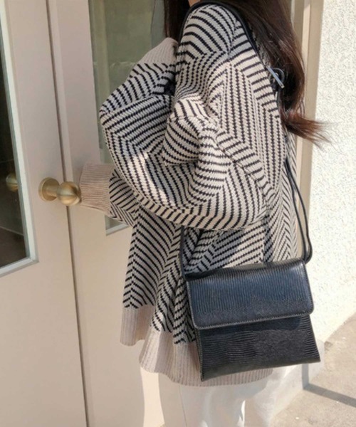 LUGG NAGG（ラグナグ）の「ヘリンボーンジャガード柄カーディガン（カーディガン/ボレロ・レディース・ブラック/ベージュ/ブラック系その他・M）」の5枚目の写真