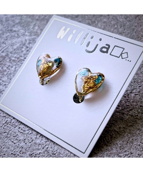 tone(トーン)の「【Willija】金属アレルギー対応《葉重》花びらと金箔のハートイヤリング(MA)(イヤリング・レディース・ホワイト/ネイビー/ブルー系その他/ローズ/グリーン/オレンジ/レッド/ブルー系2/パープル/ブルー系4/グリーン系3/ピンク系3/ピンク系2/グリーン系2/ブルー系3・FREE)」の8枚目の写真
