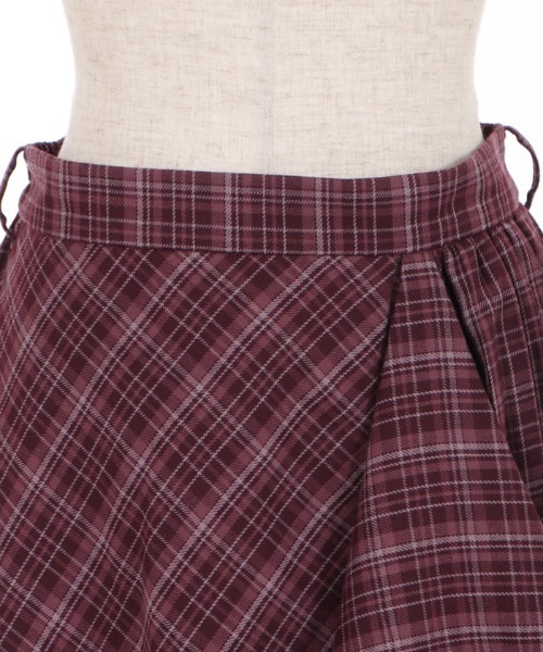 axes femme（アクシーズファム）の「プリーツ切替チェックスカート（スカート・レディース・ワイン/ブラック/ベージュ・MEDIUM）」の19枚目の写真