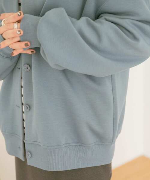 ITEMS URBANRESEARCH（アイテムズ アーバンリサーチ）の「ダンボール2WAYプルオーバー（スウェット・レディース・チャコールグレー/ベージュ/ブルー/グリーン・FREE）」の7枚目の写真