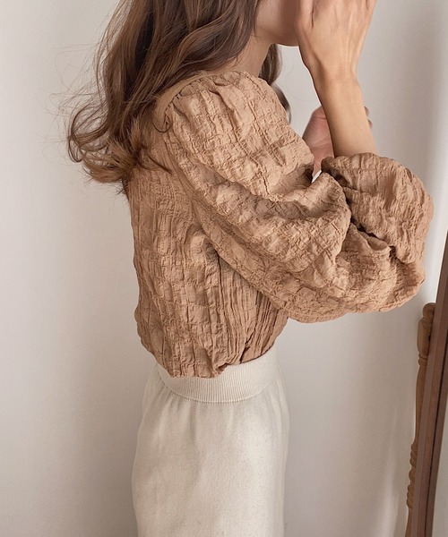 LAUIR（ラウアー）の「ランダムステッチブラウス（シャツ/ブラウス・レディース・ベージュ/ブラック/ホワイト・FREE）」の5枚目の写真