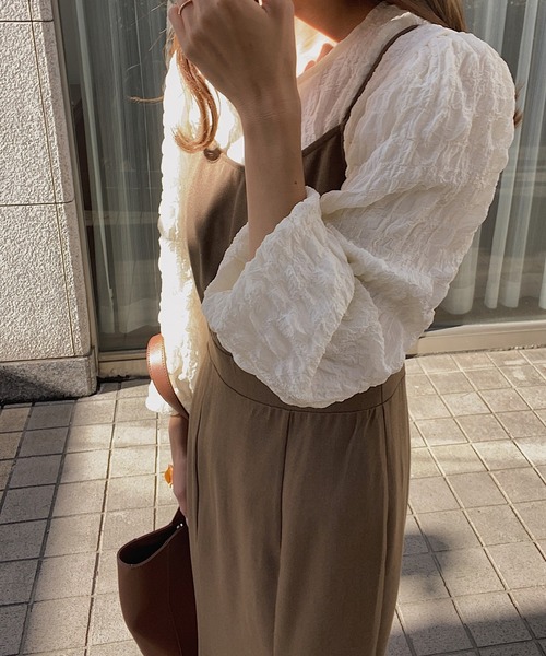 LAUIR（ラウアー）の「ランダムステッチブラウス（シャツ/ブラウス・レディース・ベージュ/ブラック/ホワイト・FREE）」の8枚目の写真