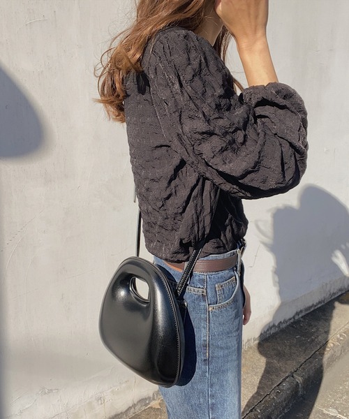 LAUIR（ラウアー）の「ランダムステッチブラウス（シャツ/ブラウス・レディース・ベージュ/ブラック/ホワイト・FREE）」の13枚目の写真