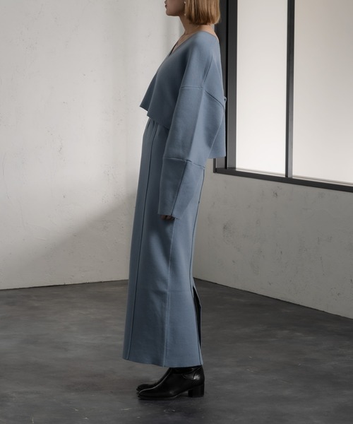 Ezick（エジック）の「ニットタイトロングスカート（スカート・レディース・ライトブルー/グレイッシュベージュ/ブラック・FREE）」の4枚目の写真