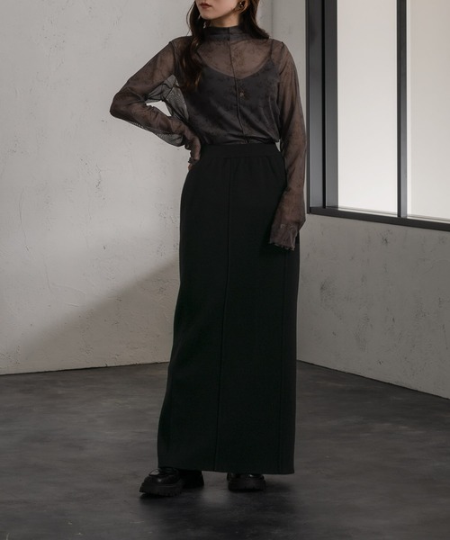 Ezick（エジック）の「ニットタイトロングスカート（スカート・レディース・ライトブルー/グレイッシュベージュ/ブラック・FREE）」の7枚目の写真