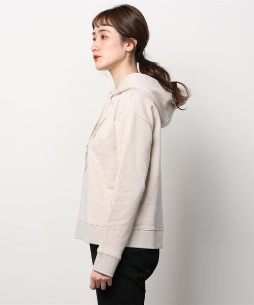 BANANA REPUBLIC FACTORY STORE（バナナリパブリック ファクトリーストア）の「BANANA REPUBLIC FACTORY STORE　　ロゴパーカー（パーカー・レディース・オフホワイト/ナチュラル・S/M/L/XS）」の7枚目の写真