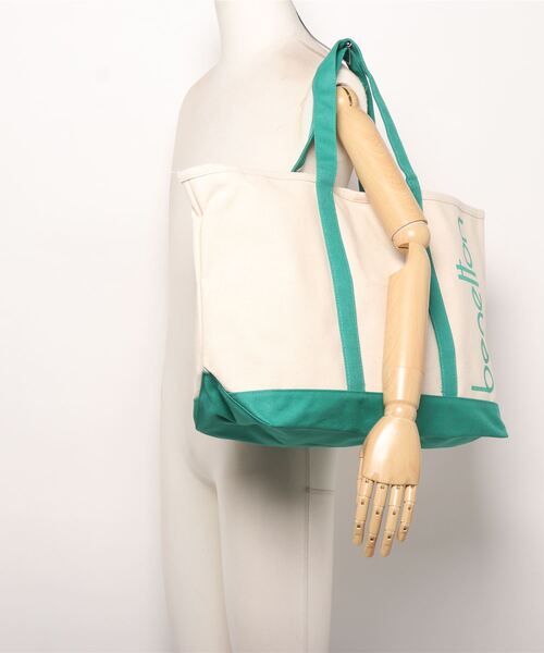 BENETTON (UNITED COLORS OF BENETTON)（ベネトンユナイテッドカラーズオブベネトン）の「【BENETTON:ベネトン】レディーストートバック（トートバッグ・レディース・ホワイト/ネイビー/イエロー/サックスブルー・FREE）」の8枚目の写真