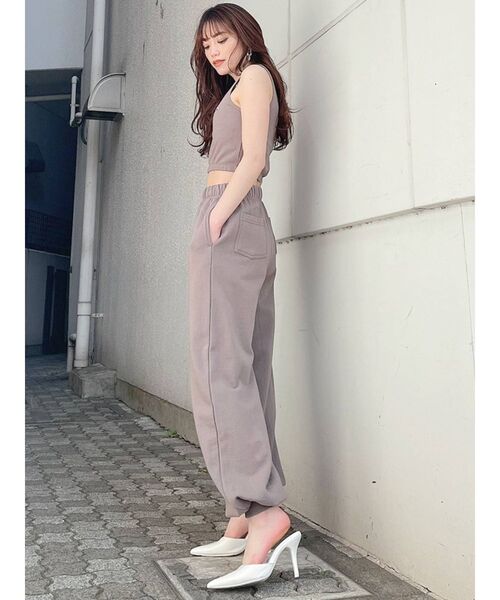 GYDA（ジェイダ）の「【セットアップ着用可】SUNGLASSES PATCHワイドルーズスウェットパンツ（スウェットパンツ・レディース・ブラック/ベージュ/アイボリー/グリーン・FREE）」の11枚目の写真