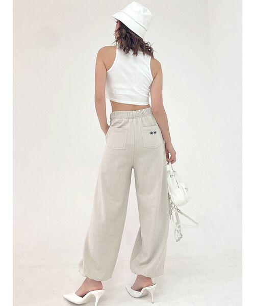 GYDA（ジェイダ）の「【セットアップ着用可】SUNGLASSES PATCHワイドルーズスウェットパンツ（スウェットパンツ・レディース・ブラック/ベージュ/アイボリー/グリーン・FREE）」の7枚目の写真