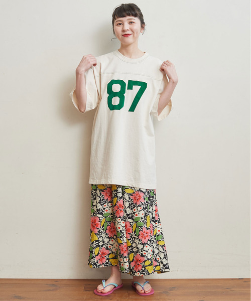 CHILD WOMAN（チャイルドウーマン）の「オーガニック天竺 フットボール BIG5分袖Tシャツ（Tシャツ/カットソー・レディース・アイボリー/オレンジ/ネイビー/ブラウン・FREE）」の11枚目の写真