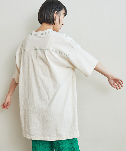 CHILD WOMAN（チャイルドウーマン）の「オーガニック天竺 フットボール BIG5分袖Tシャツ（Tシャツ/カットソー・レディース・アイボリー/オレンジ/ネイビー/ブラウン・FREE）」の14枚目の写真