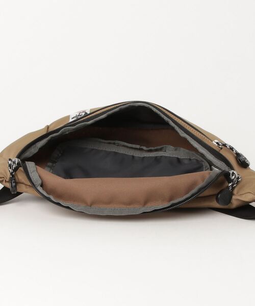 CHUMS(チャムス)の「CHUMS/チャムス リサイクルスモールウエストポーチ CH60-3214(ボディバッグ/ウエストポーチ・メンズ・ブラック/ブラック×イエロー/ブラウン/ベージュ系その他・FREE)」の9枚目の写真