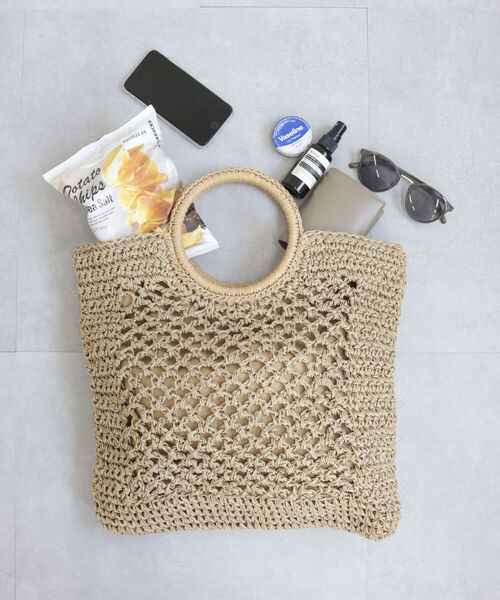 fredy emue(フレディエミュ)の「ペーパーMIX丸手バッグ(かごバッグ・レディース・ブラック/ベージュ・FREE)」の1枚目の写真