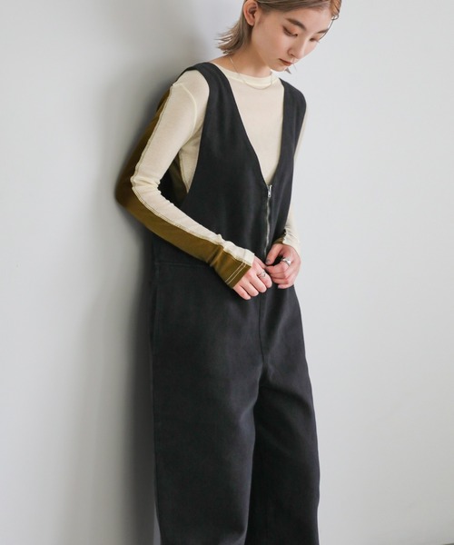 select MOCA(セレクトモカ)の「2022 AW Vネックファスナーサロペット(サロペット/オーバーオール・レディース・ブラック/アイボリー・FREE)」の10枚目の写真