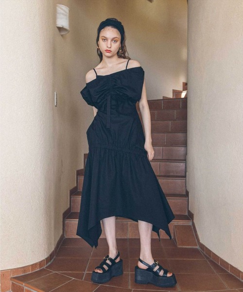 REDYAZEL（レディアゼル）の「シャーリングアンサンブルワンピース（ワンピース・レディース・ブラック/オフホワイト/ブラック系その他・FREE）」の3枚目の写真