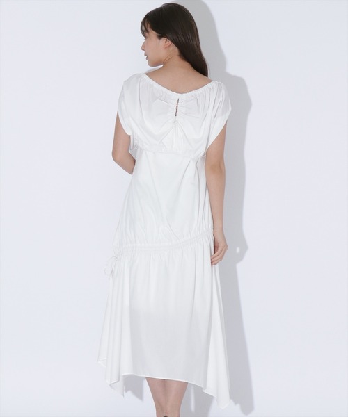 REDYAZEL（レディアゼル）の「シャーリングアンサンブルワンピース（ワンピース・レディース・ブラック/オフホワイト/ブラック系その他・FREE）」の7枚目の写真