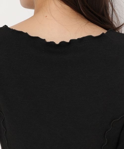 mysty woman(ミスティウーマン)の「ショルダーボタンメロープルオーバー 157099(Tシャツ/カットソー・レディース・オフホワイト/ブラック/グリーン・FREE)」の13枚目の写真